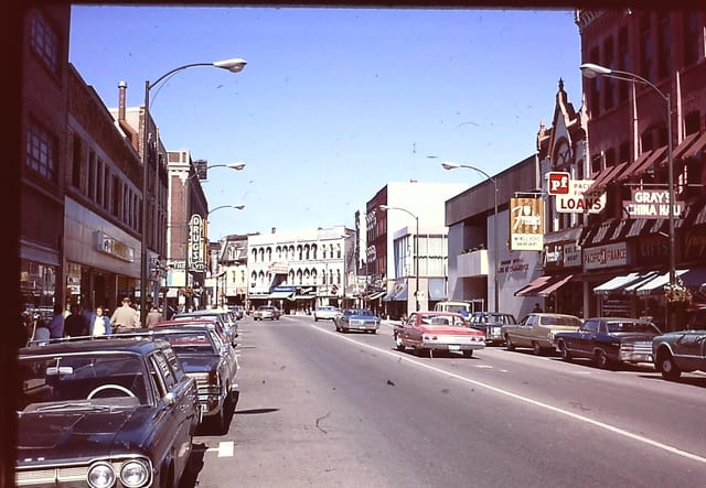 Traffic and shoppers along downtown King Street